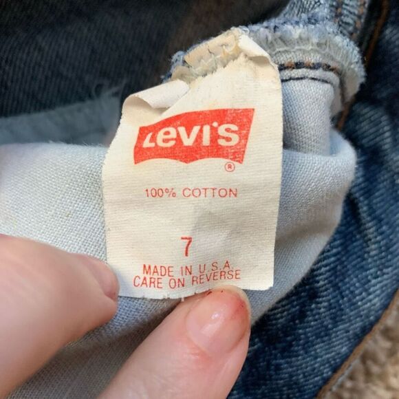 Vintage Levi’s Slim Straight Jeans 23”-24” Medium Wash High Rise Tapered - Picture 5 of 10